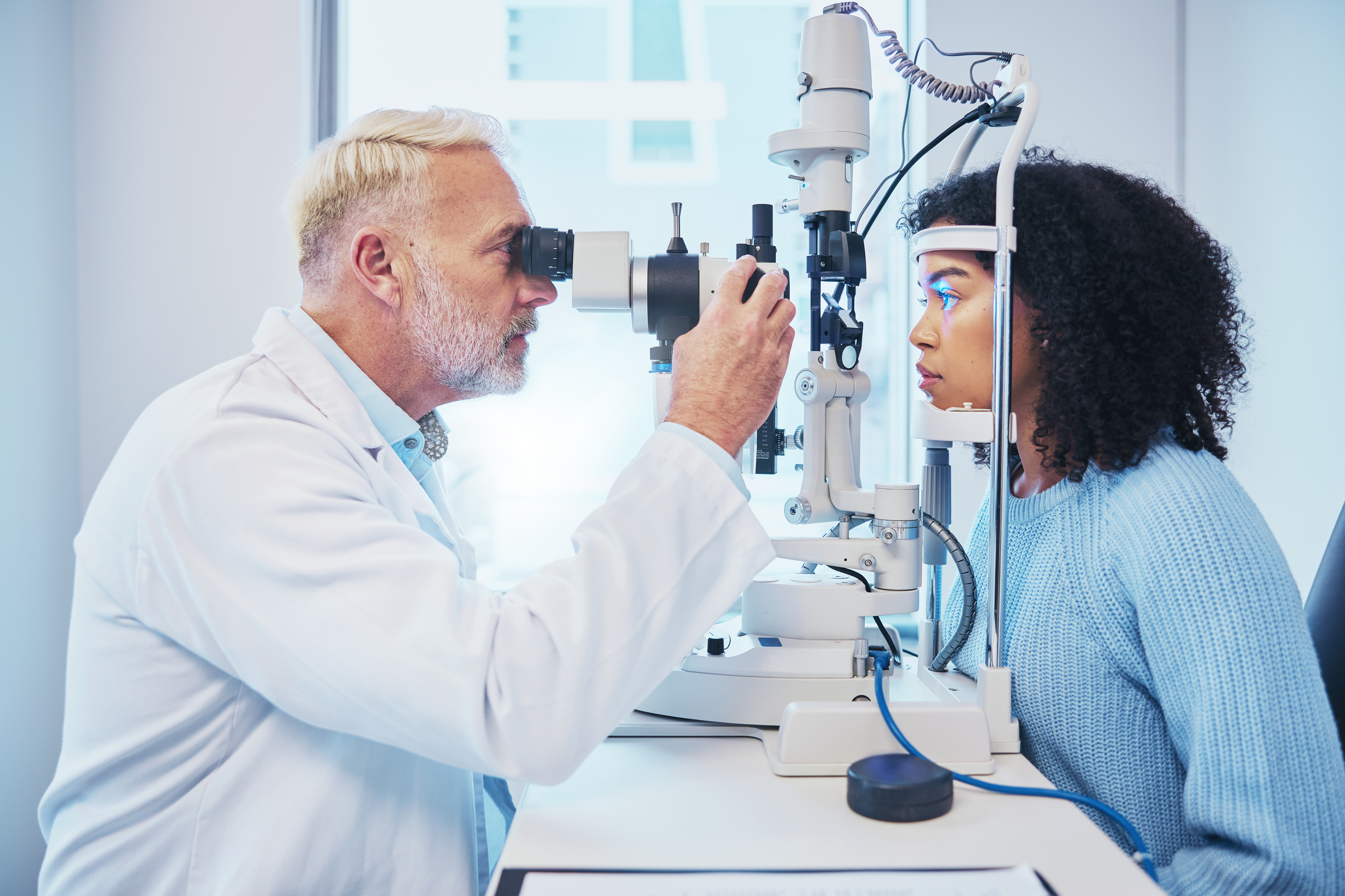 The impact of lack of government insured routine eye examinations on the incidence of self-reported glaucoma, cataracts and vision loss